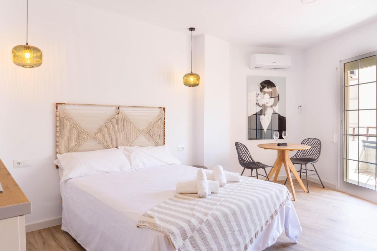 Apartment Carihuela Beach Malaga توريمولينوس المظهر الخارجي الصورة